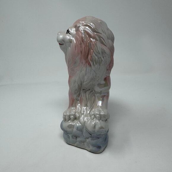 Vintage Pearl Lustreware Porcelain Lion Statue Pastel Pink & Blue - Picture 7 of 11